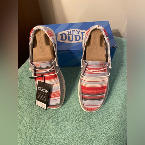 Hey Dude Womens Wendy size 9 red grey white NWT and box - Picture 6 of 6